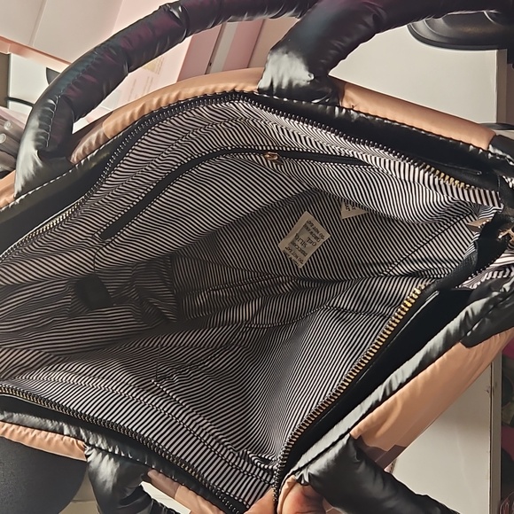 Stylish Black and Tan Tote Bag - Picture 5 of 7